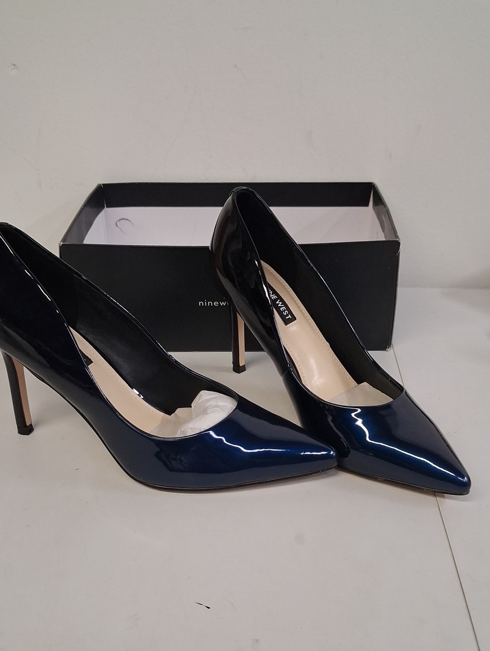 NWT Womens Nine West Ezra3 Dark Blue High Heels